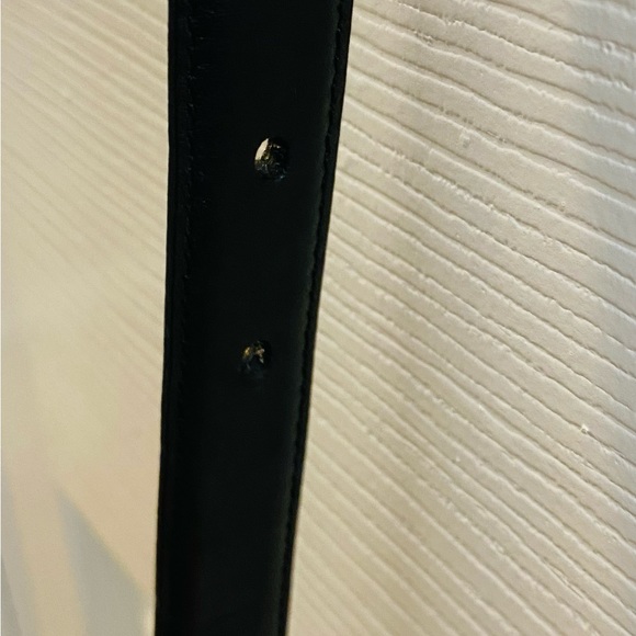 GUCCI Leather Belt w/Crystal G Buckle - Picture 4 of 8